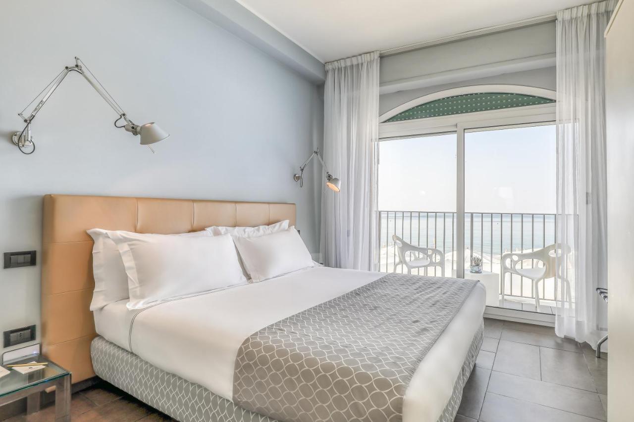 Hotel Albatros Varigotti Esterno foto